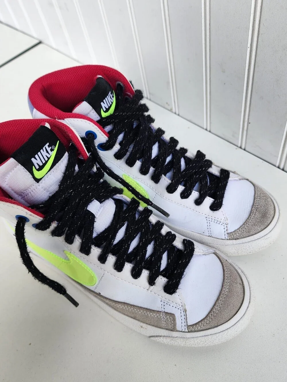 Nike Blazer Mid 77 White Mystic Boys Size 5.5Y Athletic Shoe Sneakers DV2234-100